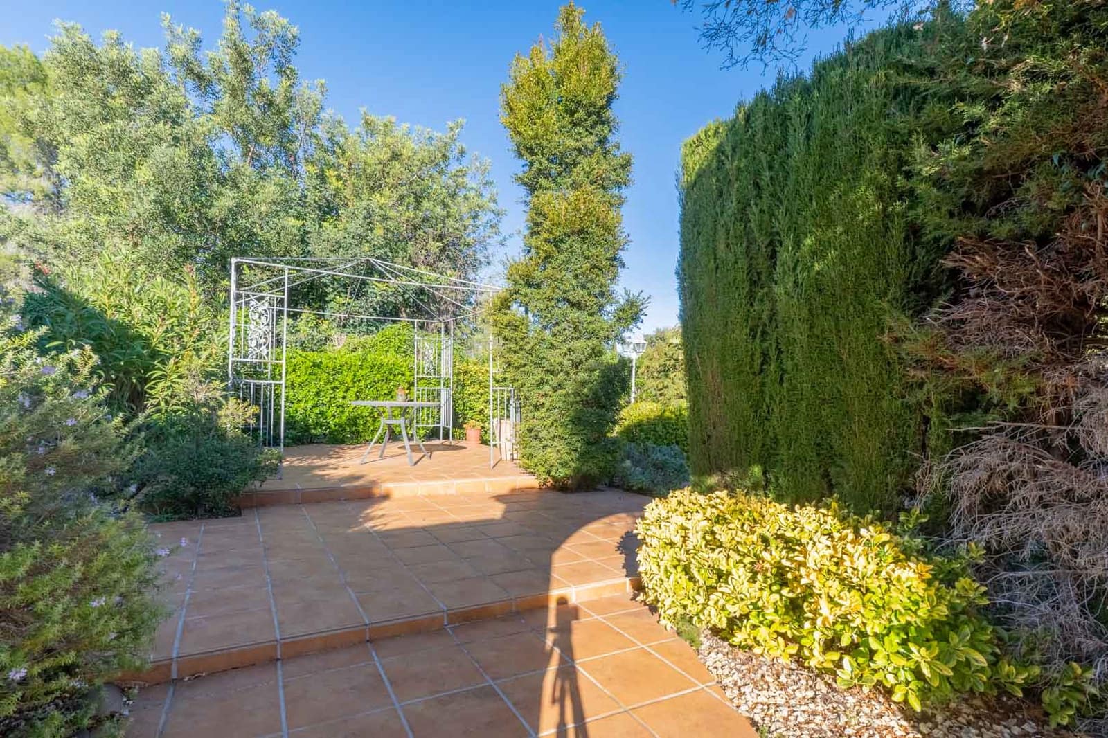3 bedroom Villa for sale in Jalon / Xalo with pool garage - € 625,000 (Ref: 10040123)