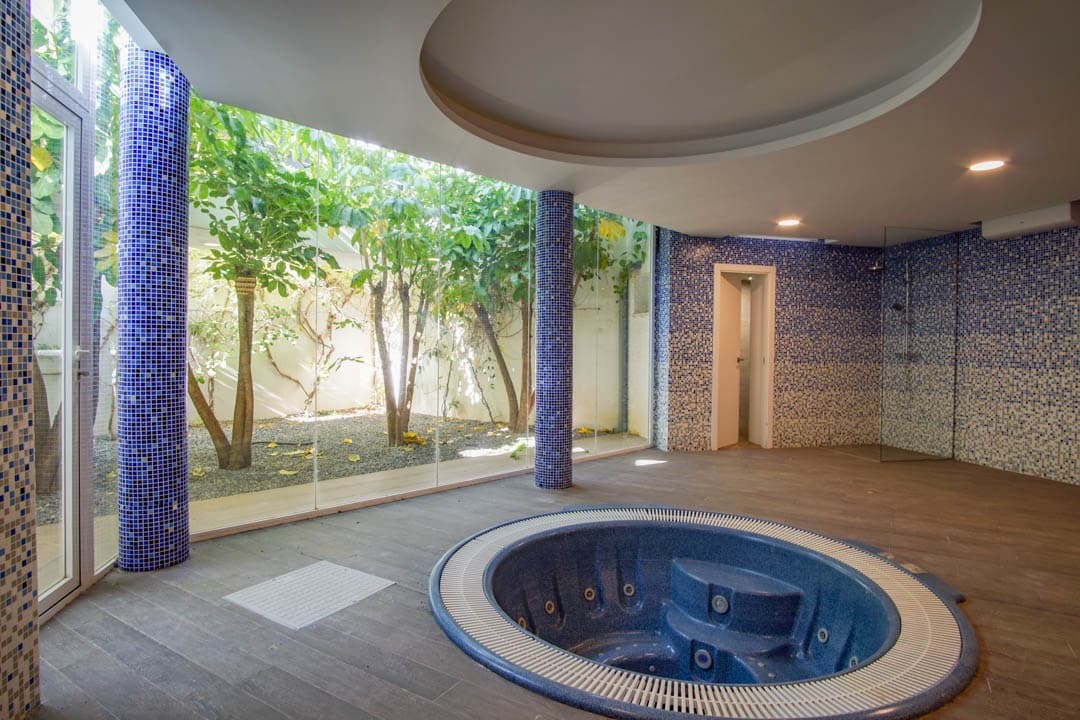 5 soveværelse Villa til salg i Alfaz del Pi / L'Alfas del Pi med swimmingpool garage - € 1.600.000 (Ref: 10040129)