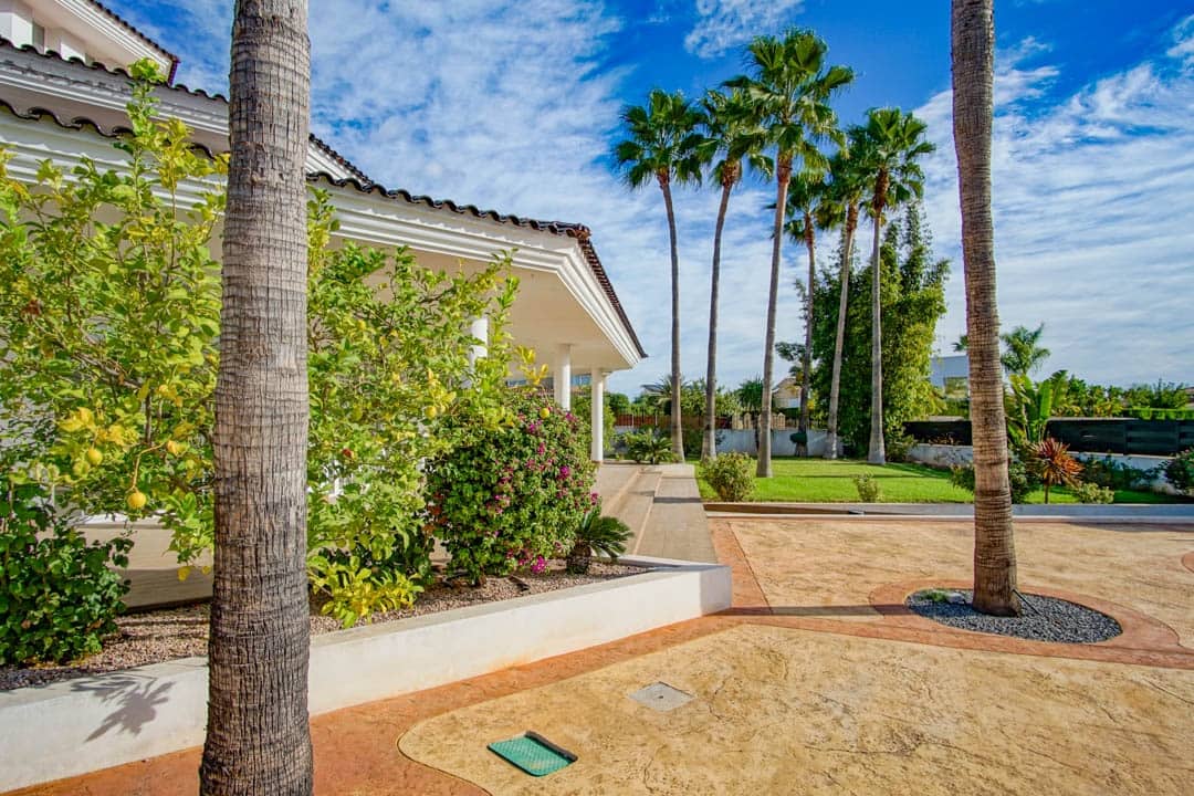 5 soveværelse Villa til salg i Alfaz del Pi / L'Alfas del Pi med swimmingpool garage - € 1.600.000 (Ref: 10040129)
