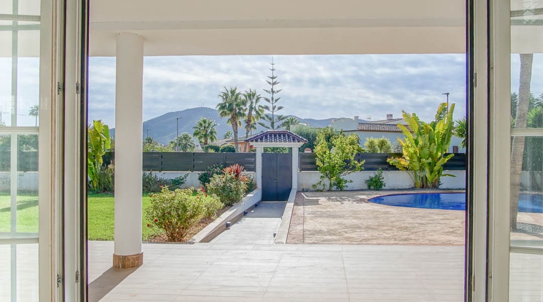 5 soveværelse Villa til salg i Alfaz del Pi / L'Alfas del Pi med swimmingpool garage - € 1.600.000 (Ref: 10040129)