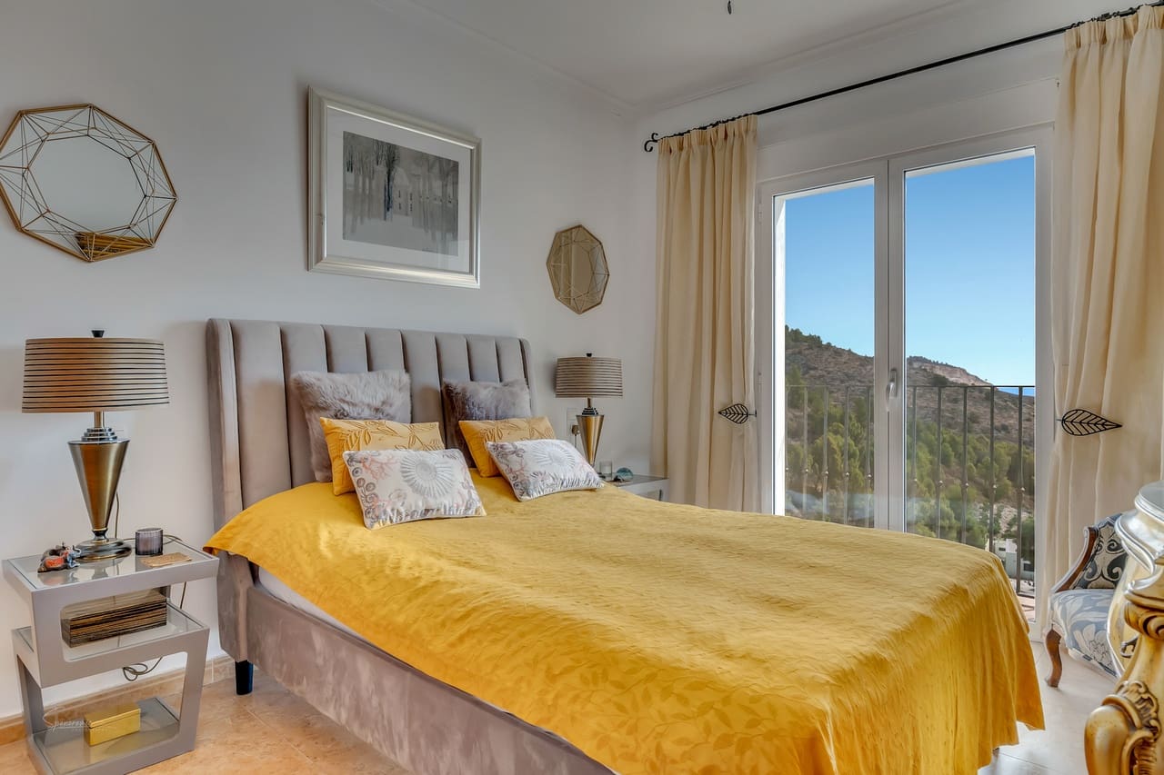 5 camera da letto Villa in vendita in Pego con piscina - 690.000 € (Rif: 10040133)