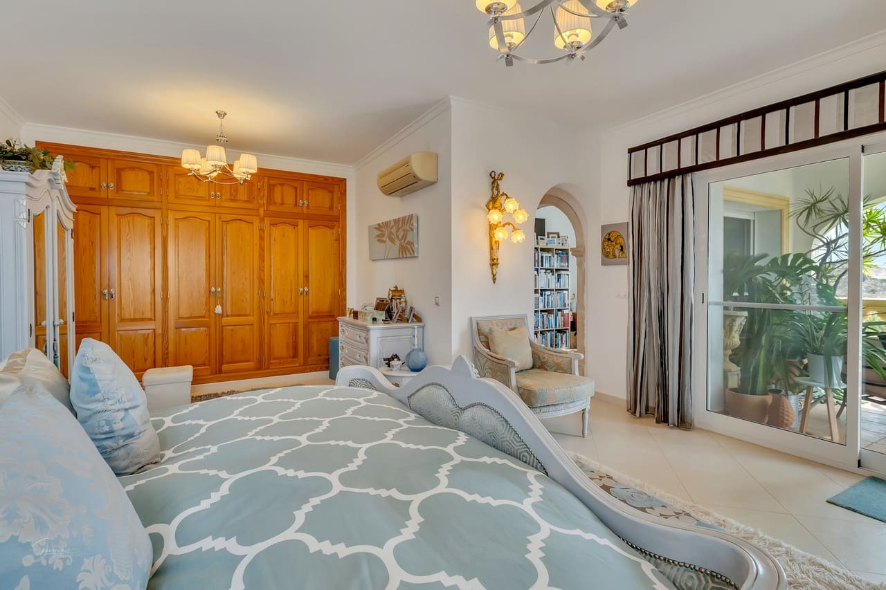 5 camera da letto Villa in vendita in Pego con piscina - 690.000 € (Rif: 10040133)