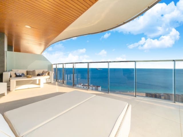 2 sovrum Lägenhet till salu i Benidorm med pool garage - 579 000 € (Ref: 10040137)