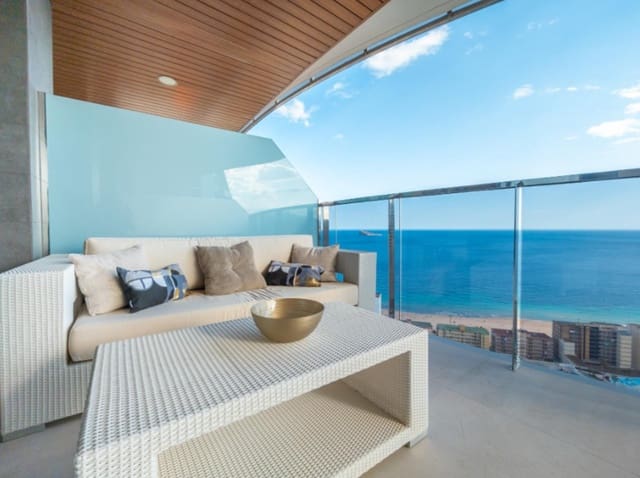 2 sovrum Lägenhet till salu i Benidorm med pool garage - 579 000 € (Ref: 10040137)
