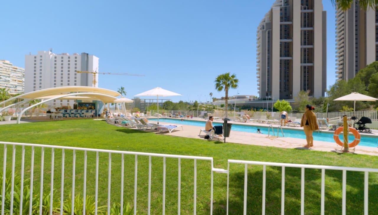2 sovrum Lägenhet till salu i Benidorm med pool garage - 579 000 € (Ref: 10040137)