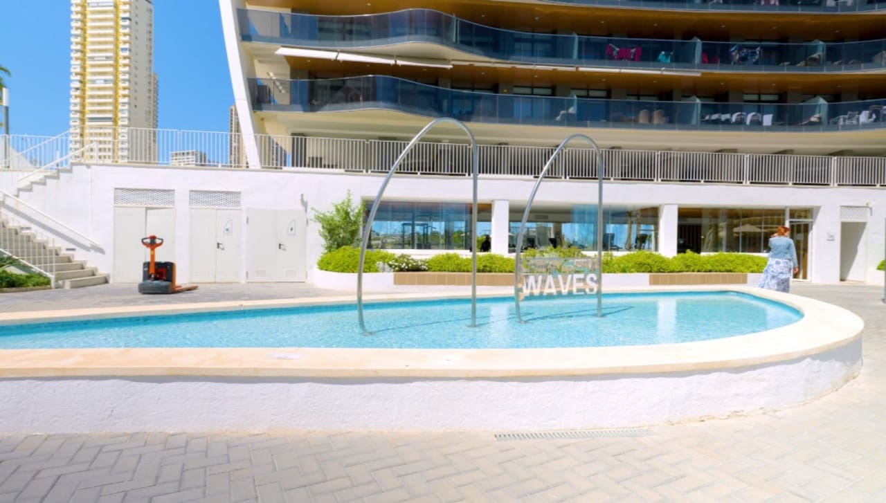 2 sovrum Lägenhet till salu i Benidorm med pool garage - 579 000 € (Ref: 10040137)