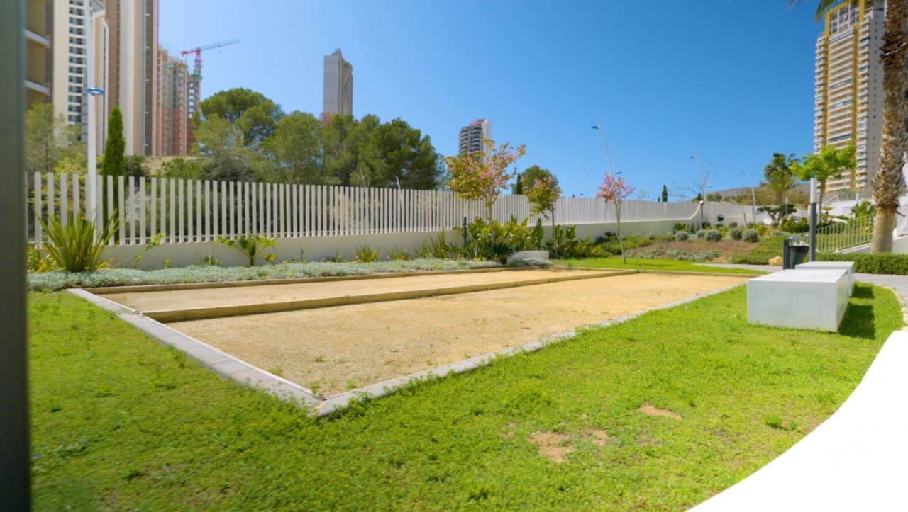 2 sovrum Lägenhet till salu i Benidorm med pool garage - 579 000 € (Ref: 10040137)