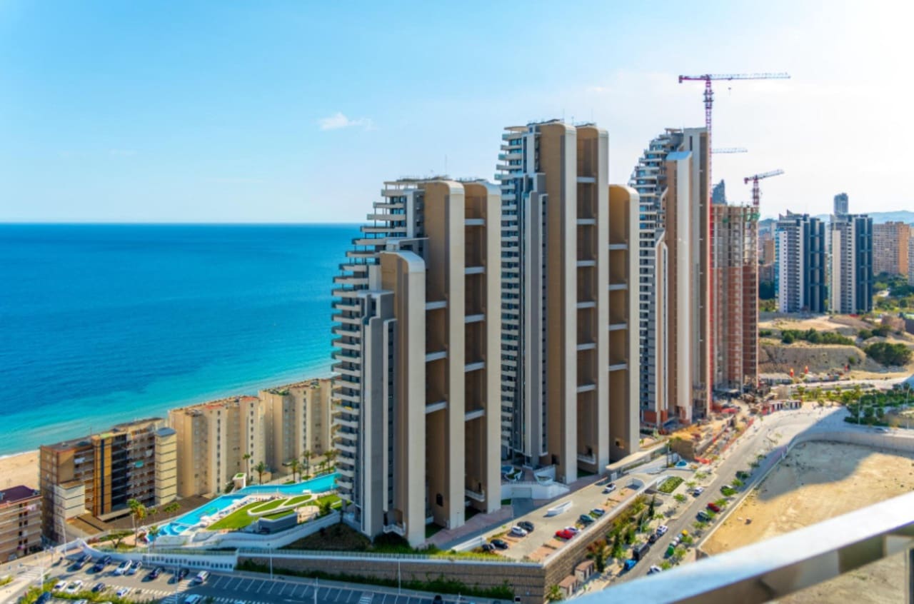 2 sovrum Lägenhet till salu i Benidorm med pool garage - 579 000 € (Ref: 10040137)