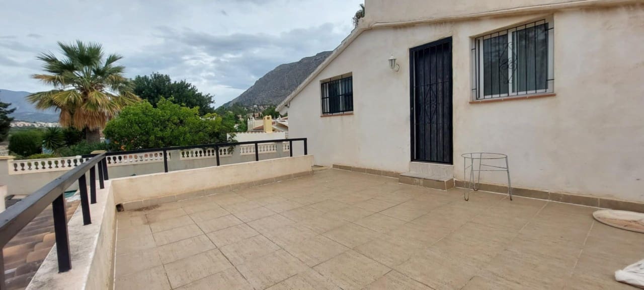 8 soverom Villa til salgs i Orxeta med svømmebasseng - € 375 000 (Ref: 10040139)
