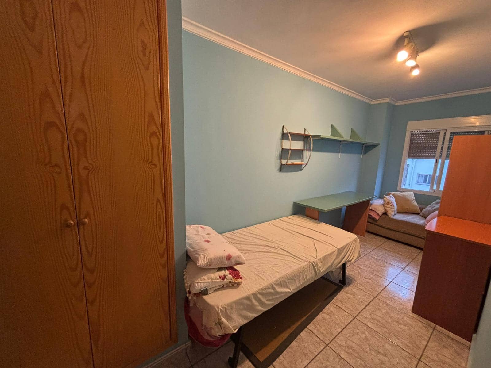 3 bedroom Penthouse for rent in Ondara with garage - € 1,200 (Ref: 10040142)