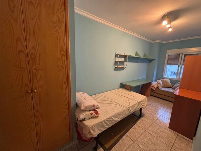 3 bedroom Penthouse for rent in Ondara with garage - € 1,200 (Ref: 10040142)