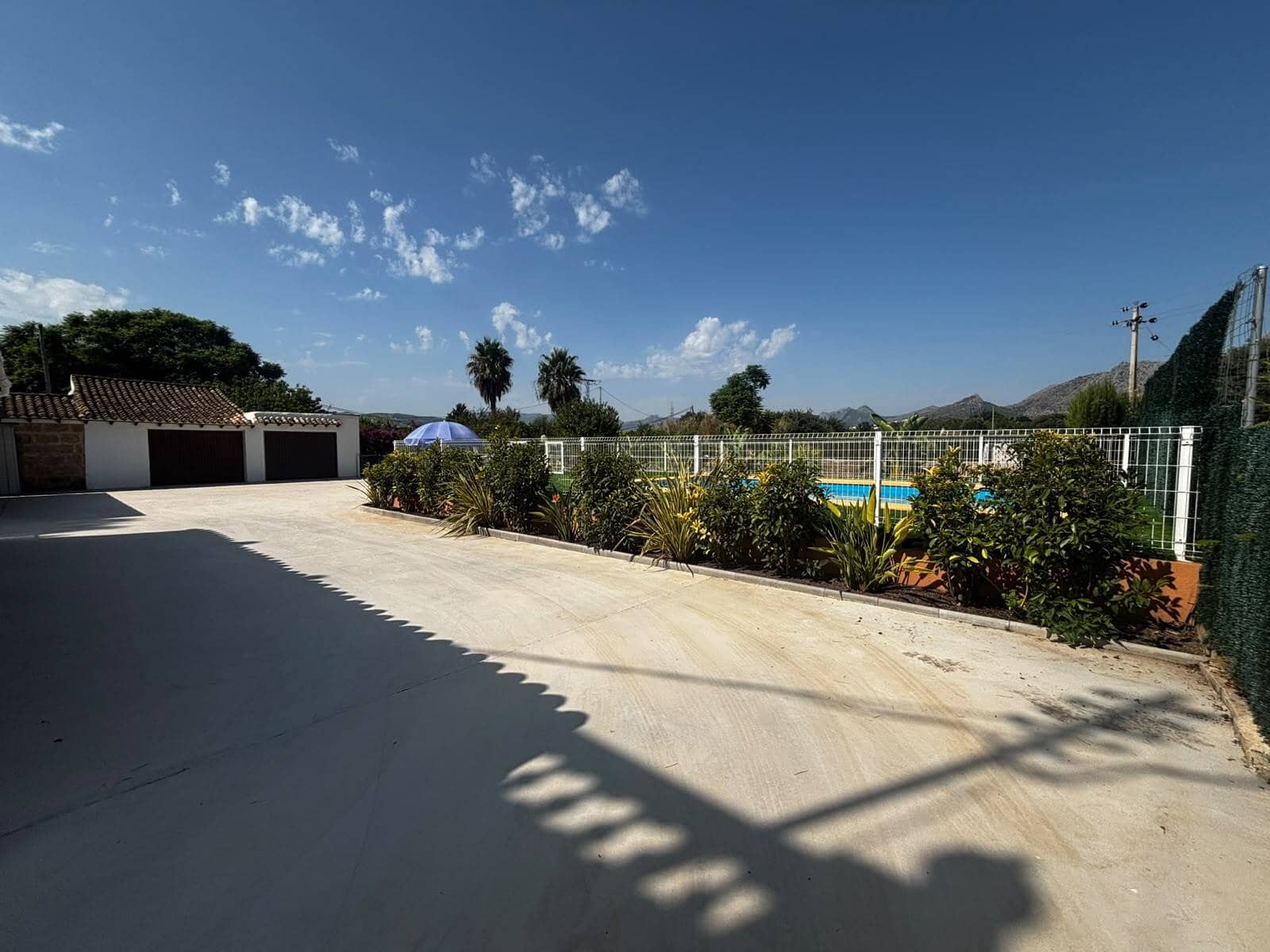 6 bedroom Finca/Country House for rent in Ondara with pool garage - € 2,500 (Ref: 10041755)