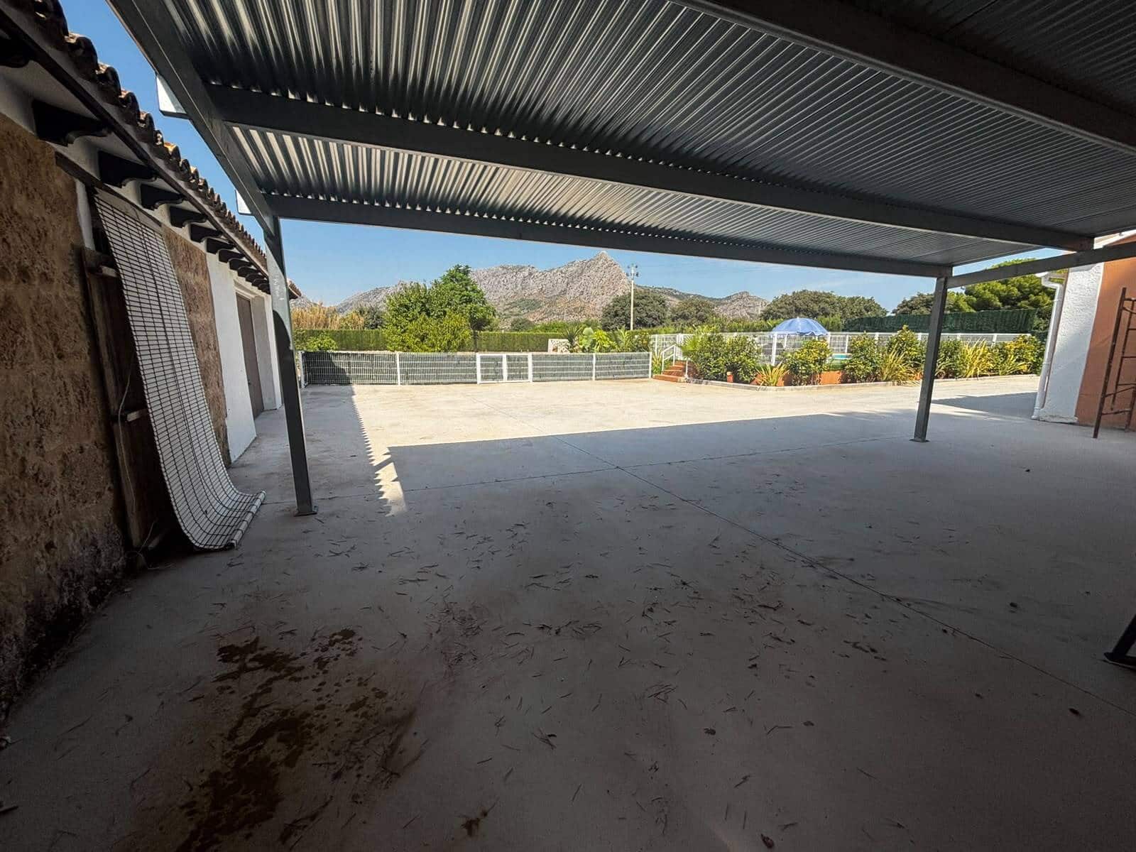6 bedroom Finca/Country House for rent in Ondara with pool garage - € 2,500 (Ref: 10041755)
