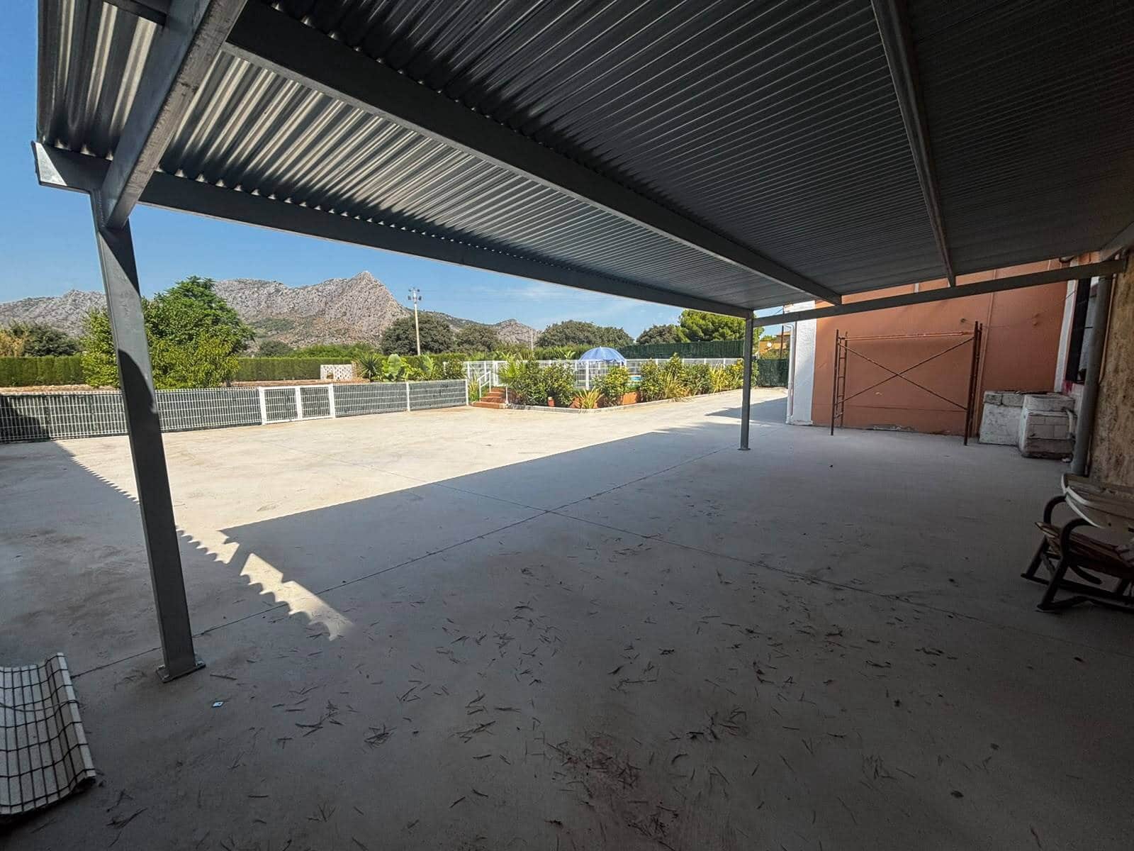 6 bedroom Finca/Country House for rent in Ondara with pool garage - € 2,500 (Ref: 10041755)