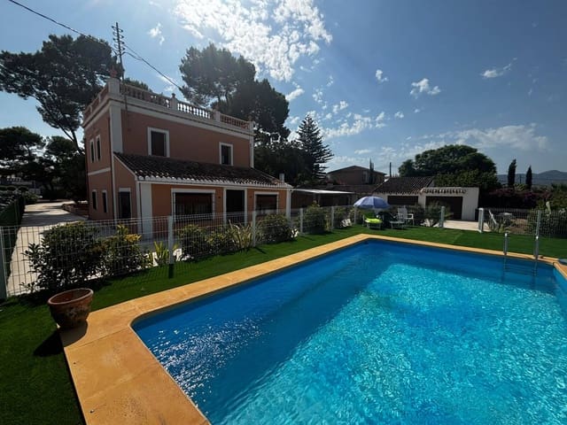6 bedroom Finca/Country House for rent in Ondara with pool garage - € 2,500 (Ref: 10041755)