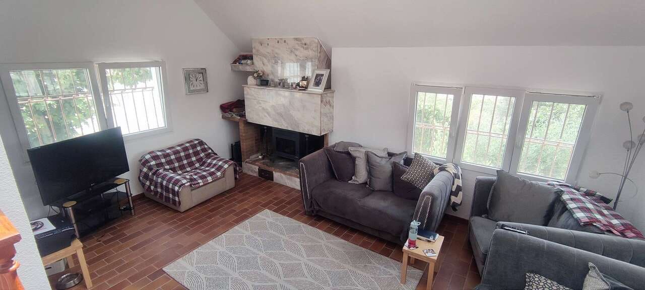 9 bedroom Commercial for sale in Ayora with pool garage - € 549,995 (Ref: 10046626)