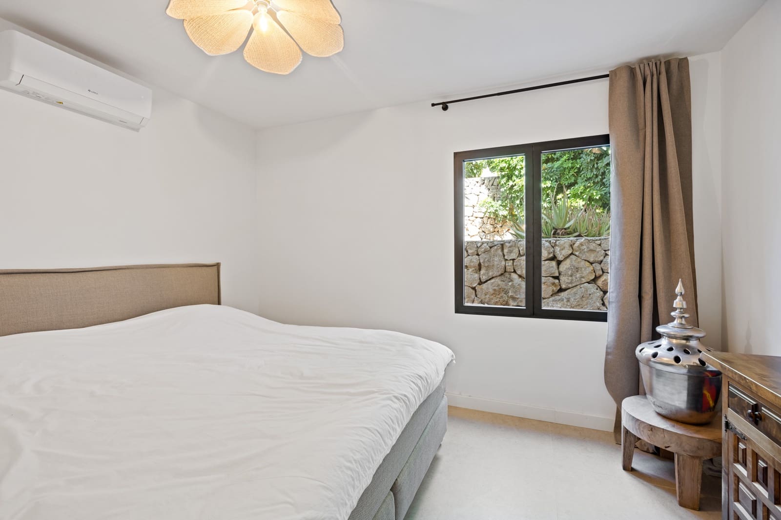 4 makuuhuone Huvila myytävänä paikassa Oliva - 1 250 000 € (Ref: 10046630)