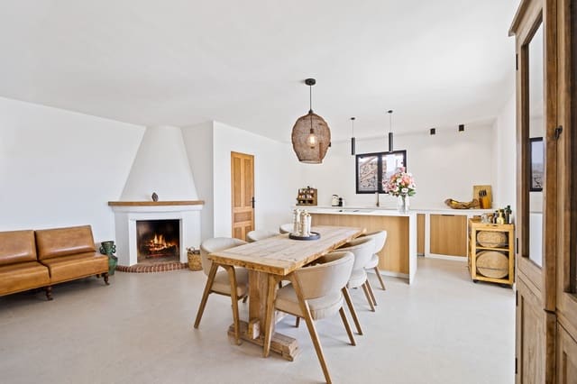4 makuuhuone Huvila myytävänä paikassa Oliva Pueblo, Oliva - 1 250 000 € (Ref: 10046630)