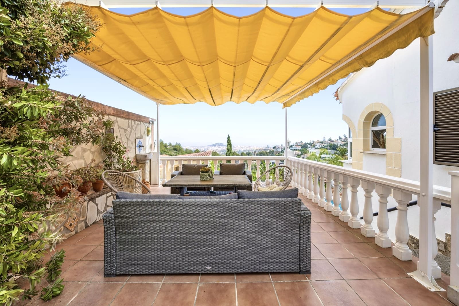 4 chambre Villa/Maison à vendre à Denia - 565 000 € (Ref: 10046635)