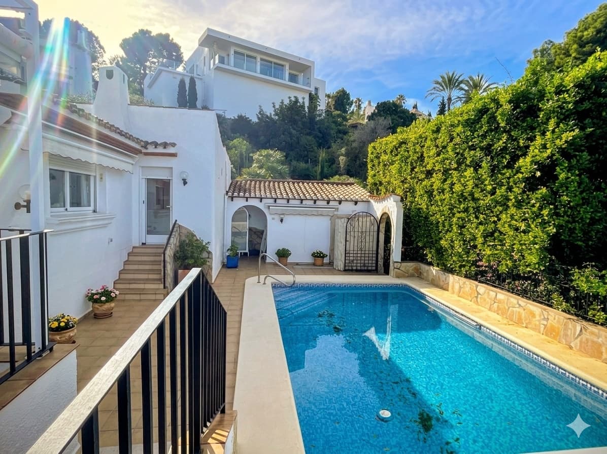 3 Zimmer Villa zu verkaufen in Pego mit Pool - 560.000 € (Ref: 10046638)