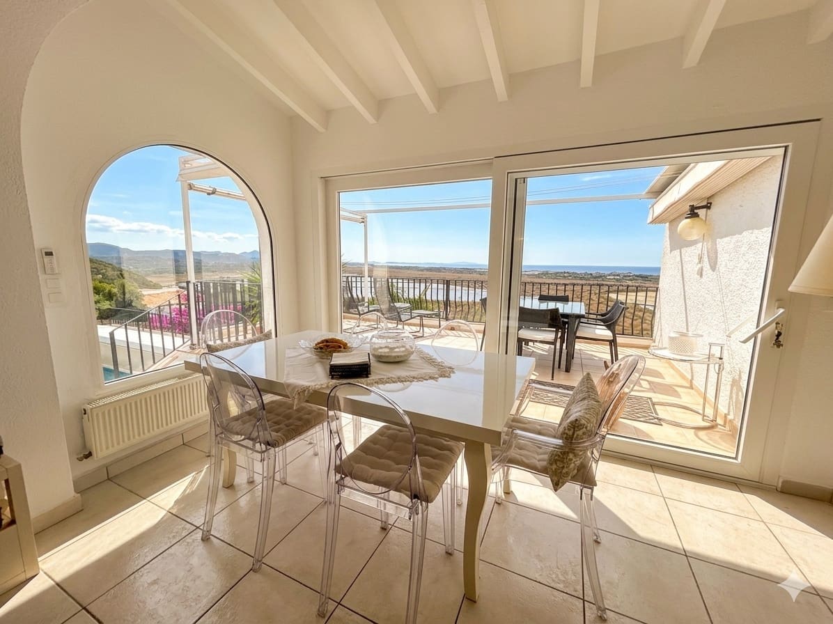 3 Zimmer Villa zu verkaufen in Pego mit Pool - 560.000 € (Ref: 10046638)
