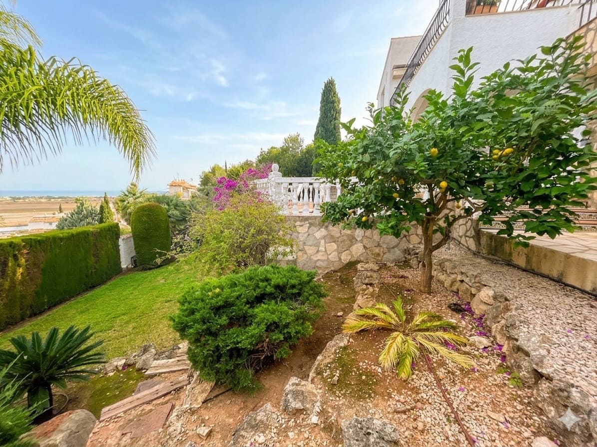 3 Zimmer Villa zu verkaufen in Pego mit Pool - 560.000 € (Ref: 10046638)