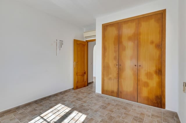 3 slaapkamer Villa te koop in Beniarbeig met zwembad garage - € 425.000 (Ref: 10048662)