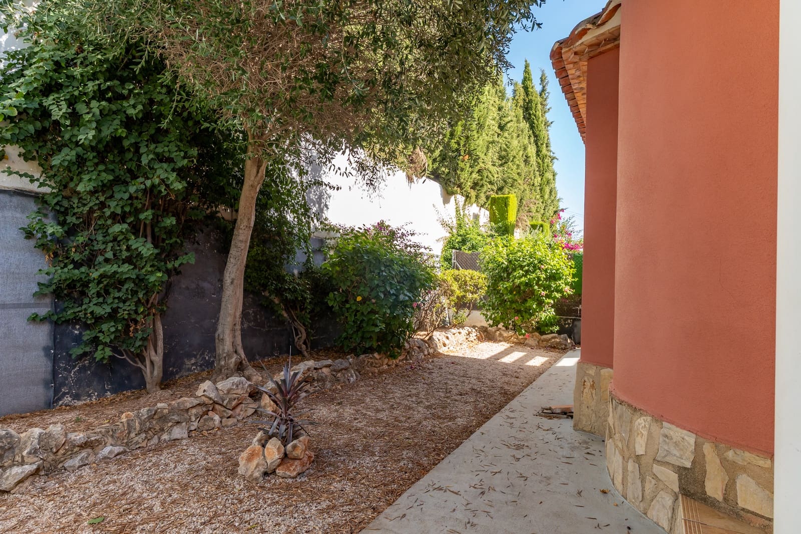 3 bedroom Villa for sale in Beniarbeig with pool garage - € 375,000 (Ref: 10048662)