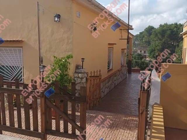 4 Zimmer Bungalow zu verkaufen in Xativa - 140.000 € (Ref: 10049438)