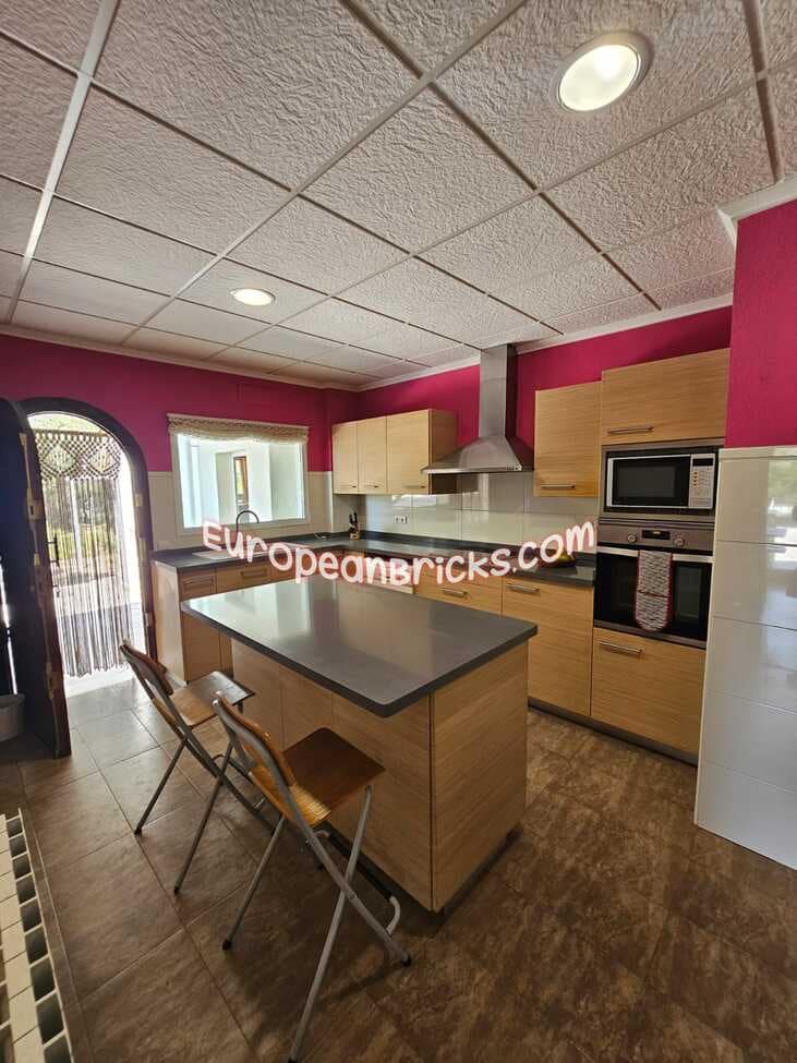 Finca/Casa Rural de 7 habitaciones en Ontinyent en venta con piscina - 495.000 € (Ref: 10049442)