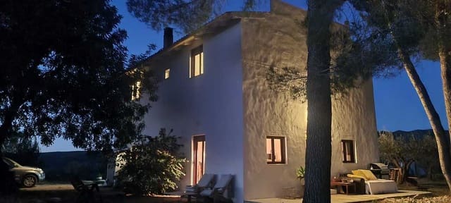 4 sovrum Finca/Hus på landet till salu i Xàtiva med pool - 399 000 € (Ref: 10049452)