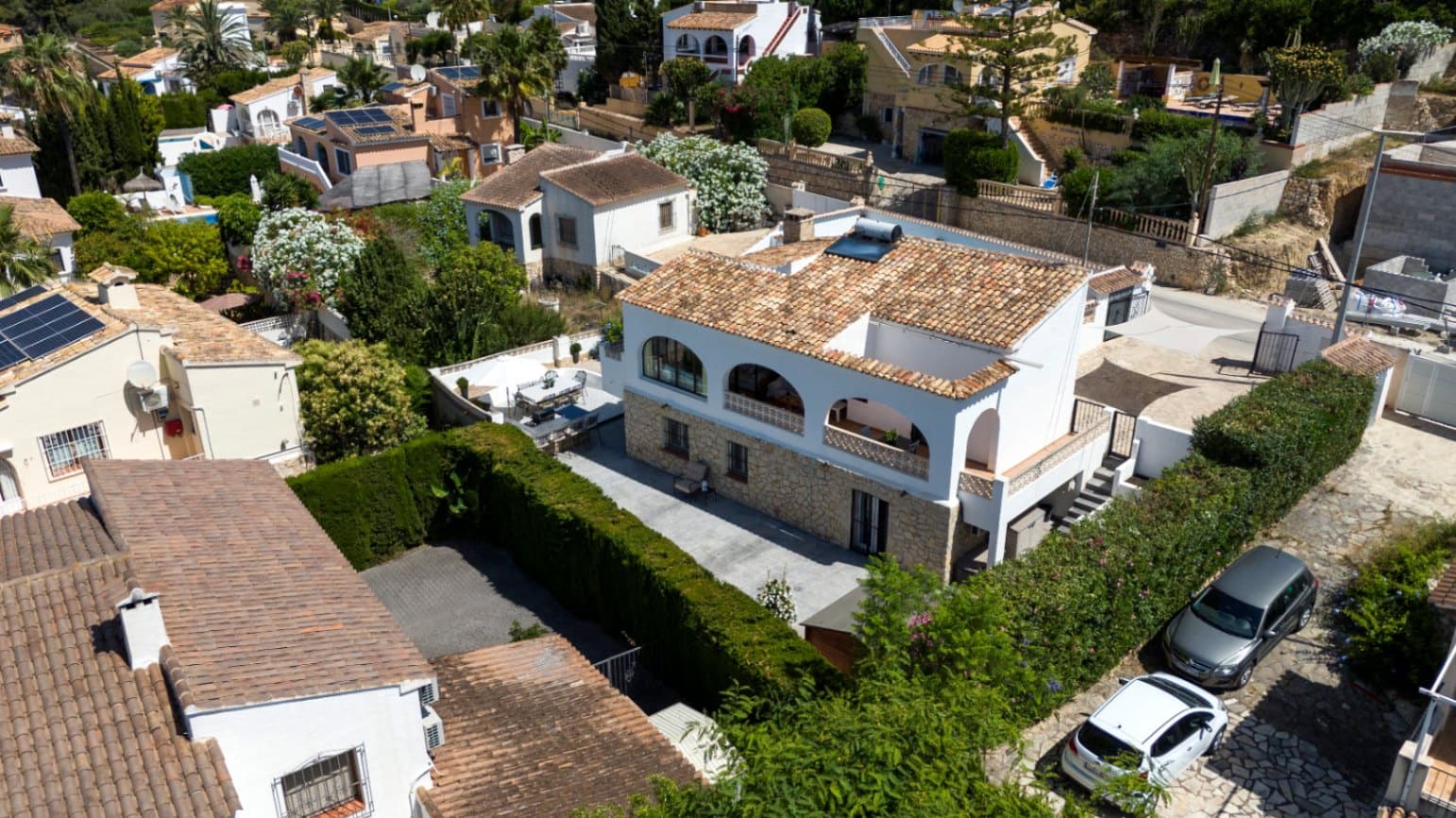 Chalet de 4 habitaciones en Benissa en venta con piscina garaje - 695.000 € (Ref: 10049453)