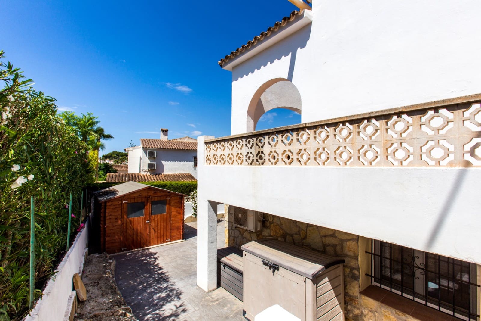 Chalet de 4 habitaciones en Benissa en venta con piscina garaje - 695.000 € (Ref: 10049453)