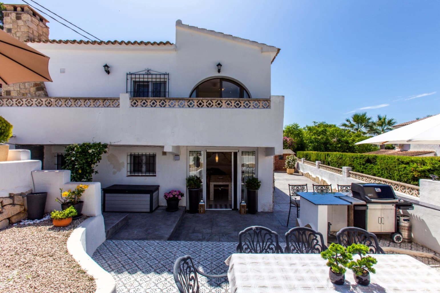 Chalet de 4 habitaciones en Benissa en venta con piscina garaje - 695.000 € (Ref: 10049453)