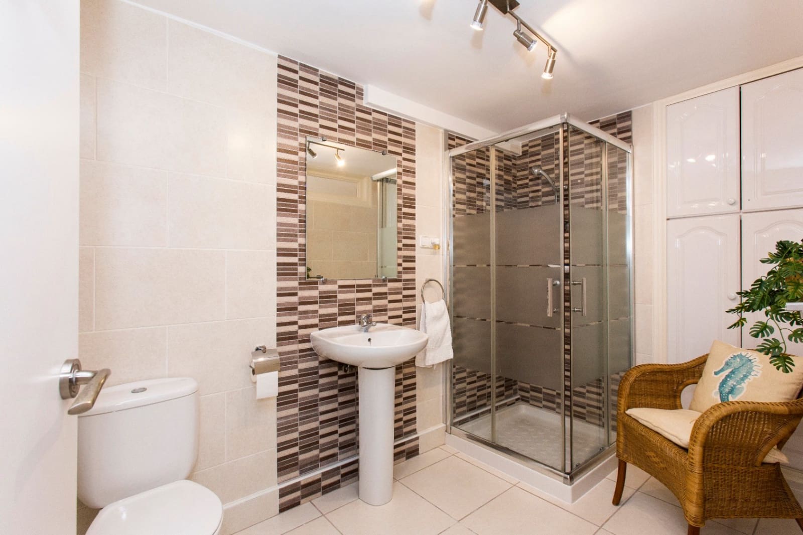 Chalet de 4 habitaciones en Benissa en venta con piscina garaje - 695.000 € (Ref: 10049453)