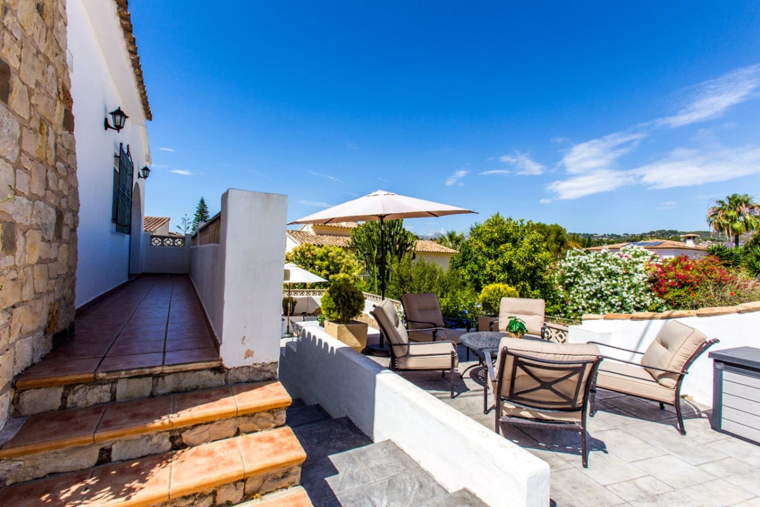 Chalet de 4 habitaciones en Benissa en venta con piscina garaje - 695.000 € (Ref: 10049453)