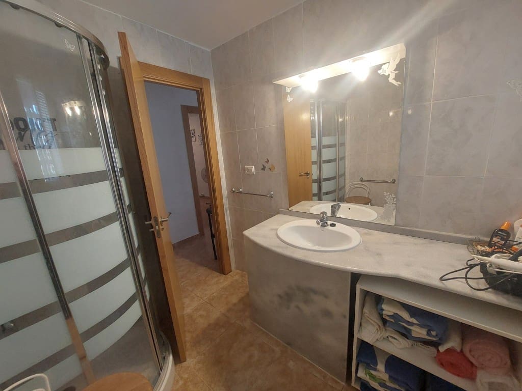 4 soveværelse Lejlighed til salg i Benidorm med swimmingpool - € 349.000 (Ref: 10049454)