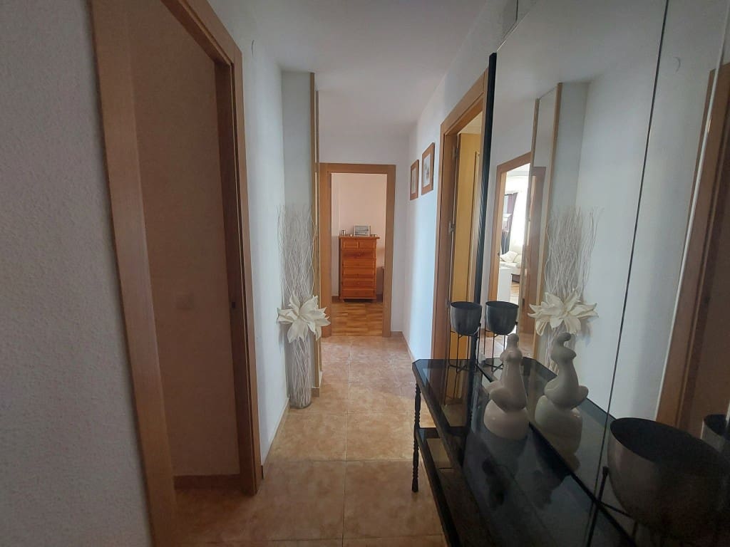 4 soveværelse Lejlighed til salg i Benidorm med swimmingpool - € 349.000 (Ref: 10049454)