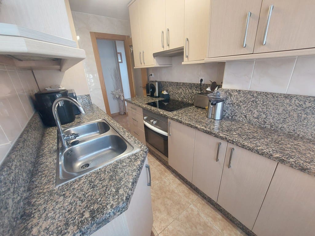 4 soveværelse Lejlighed til salg i Benidorm med swimmingpool - € 349.000 (Ref: 10049454)