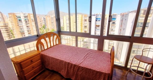 4 soveværelse Lejlighed til salg i Benidorm med swimmingpool - € 349.000 (Ref: 10049454)