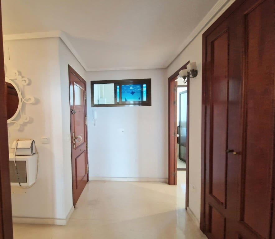 1 slaapkamer Appartement te koop in Benidorm met zwembad - € 309.000 (Ref: 10049455)
