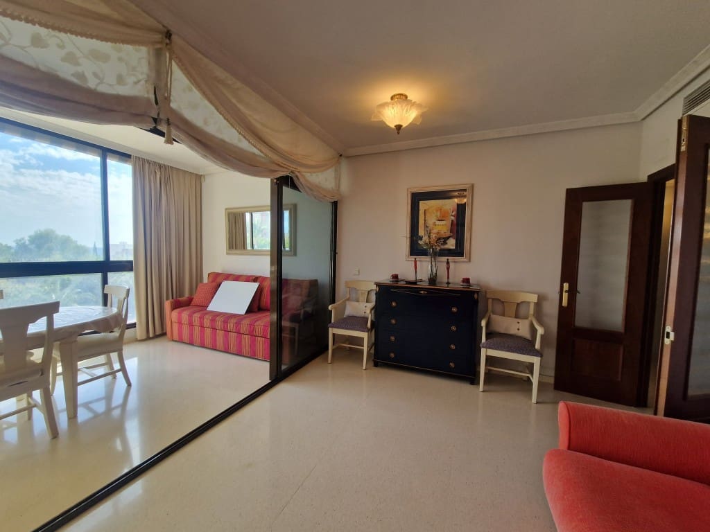 1 bedroom Apartment for sale in Benidorm with pool - € 309,000 (Ref: 10049456)