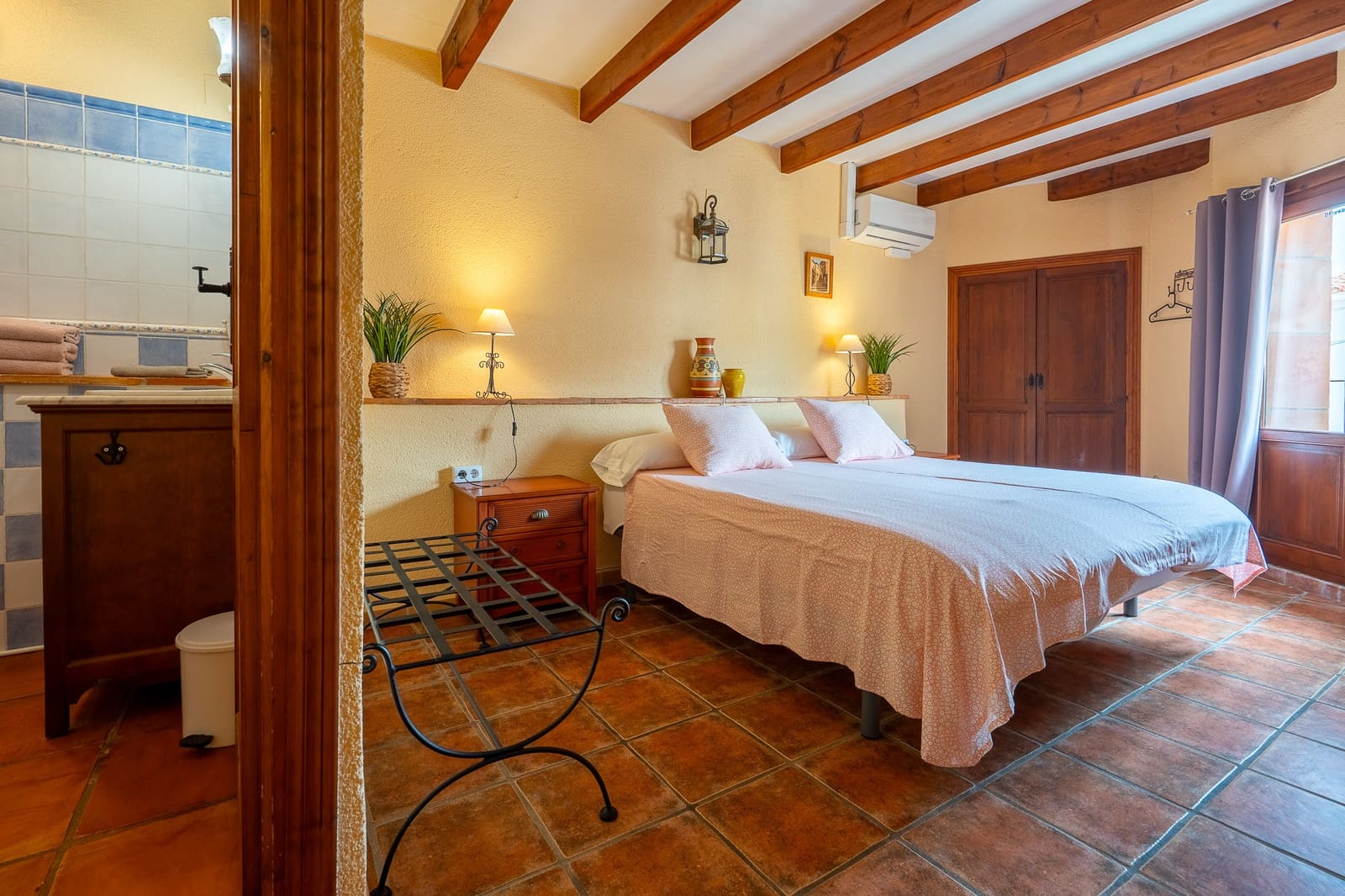 6 soveværelse Erhverv til salg i Sagra - € 569.000 (Ref: 10049457)