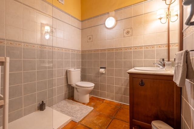 6 sovrum Kommersiell till salu i Sagra - 569 000 € (Ref: 10049457)