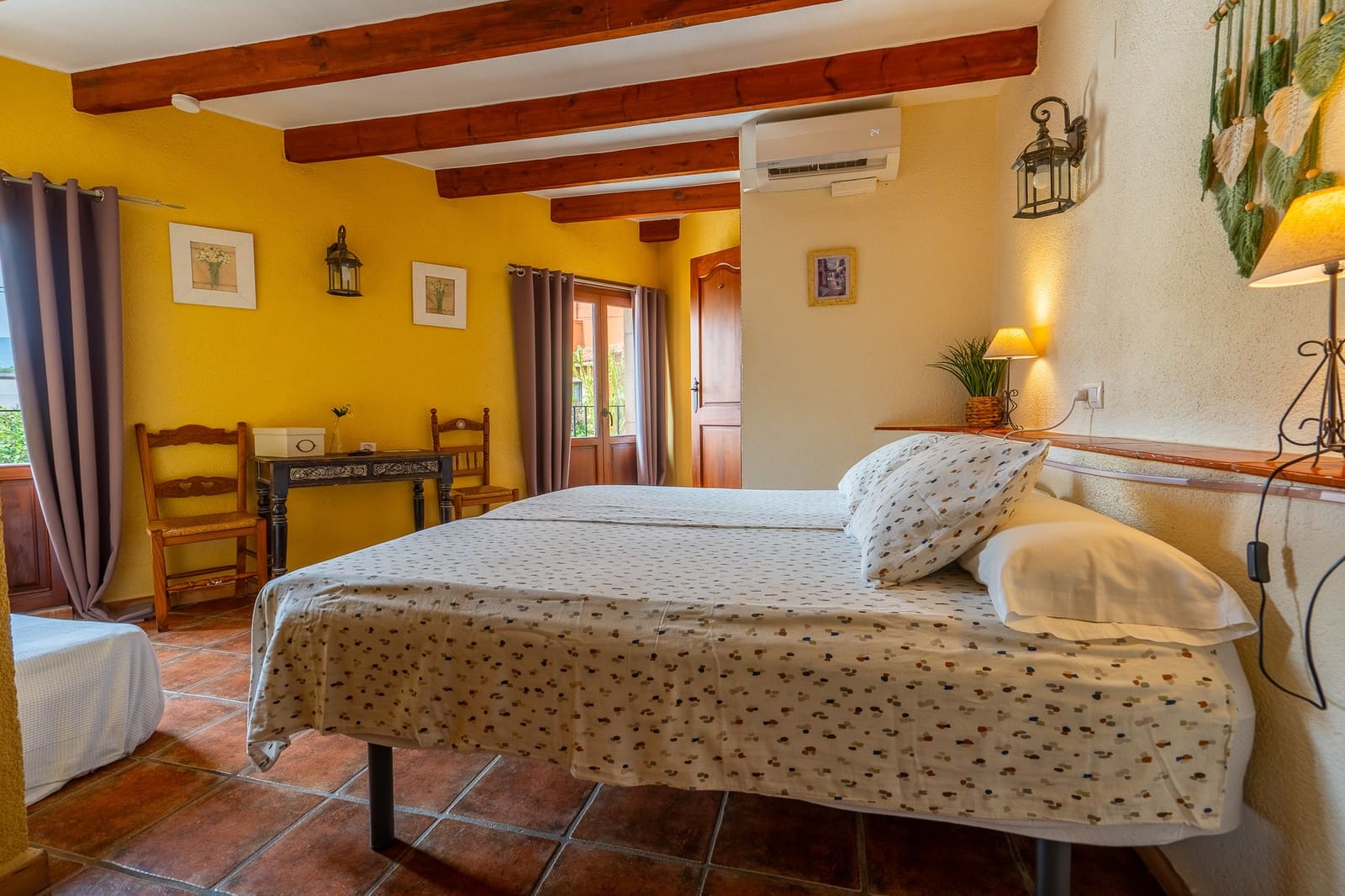6 soveværelse Erhverv til salg i Sagra - € 569.000 (Ref: 10049457)