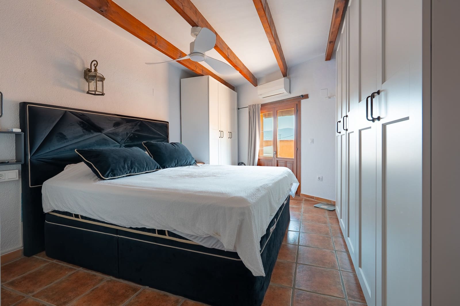 6 soveværelse Erhverv til salg i Sagra - € 569.000 (Ref: 10049457)
