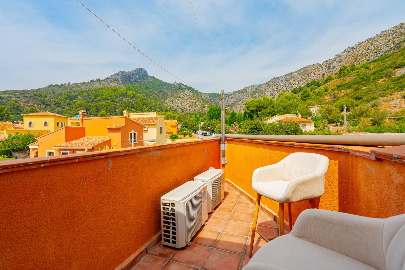 6 soveværelse Erhverv til salg i Sagra - € 569.000 (Ref: 10049457)