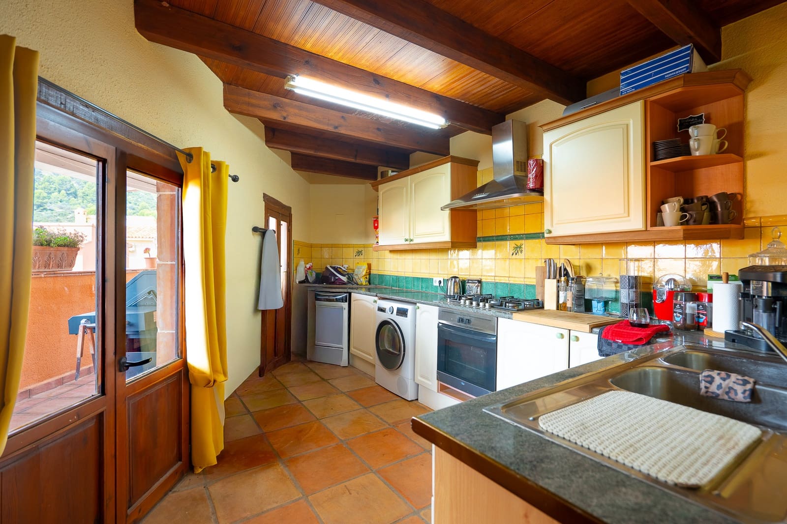 6 soveværelse Erhverv til salg i Sagra - € 569.000 (Ref: 10049457)