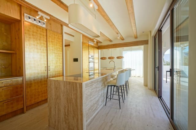 5 Zimmer Villa zu verkaufen in Benissa mit Pool Garage - 2.590.000 € (Ref: 10049463)