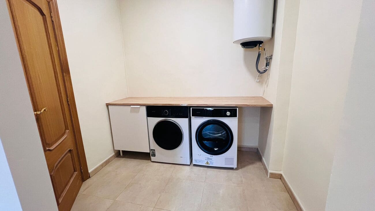 Casa de 4 habitaciones en Daimús en venta - 365.000 € (Ref: 10049469)